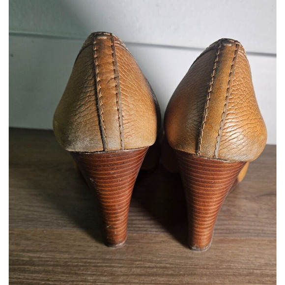 Tory Burch Amanda Brown Leather Open Toe Wedge Heels - Size 8M - Gently Used - Picture 5 of 8